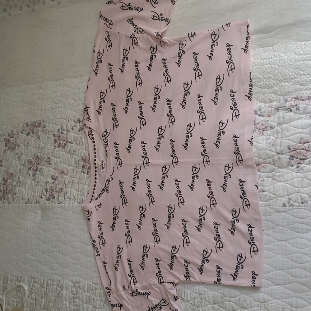 Disney Women's crop top size L ( 10/12 ) pink